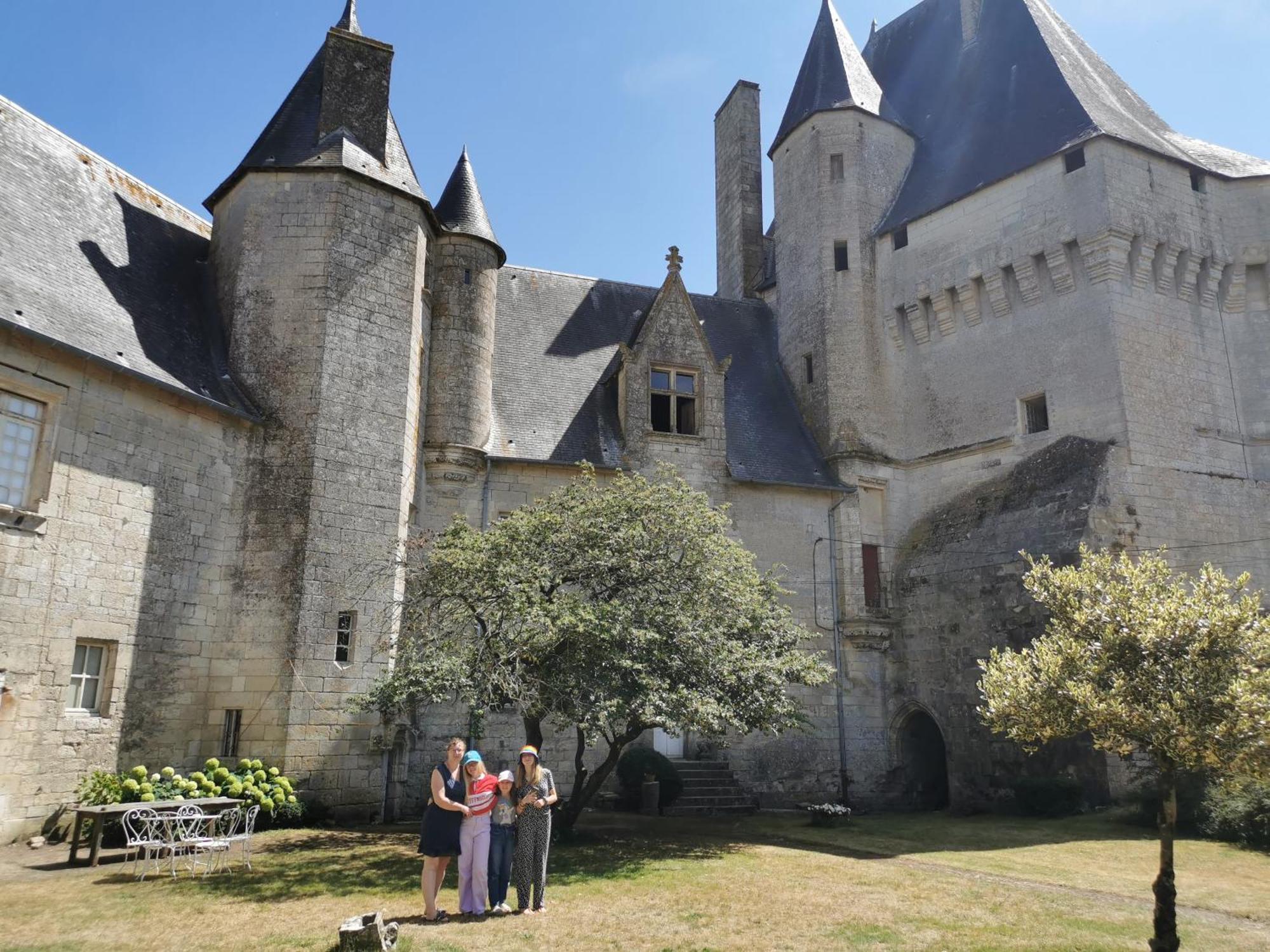 Les Chambres De Cherveux Exterior photo